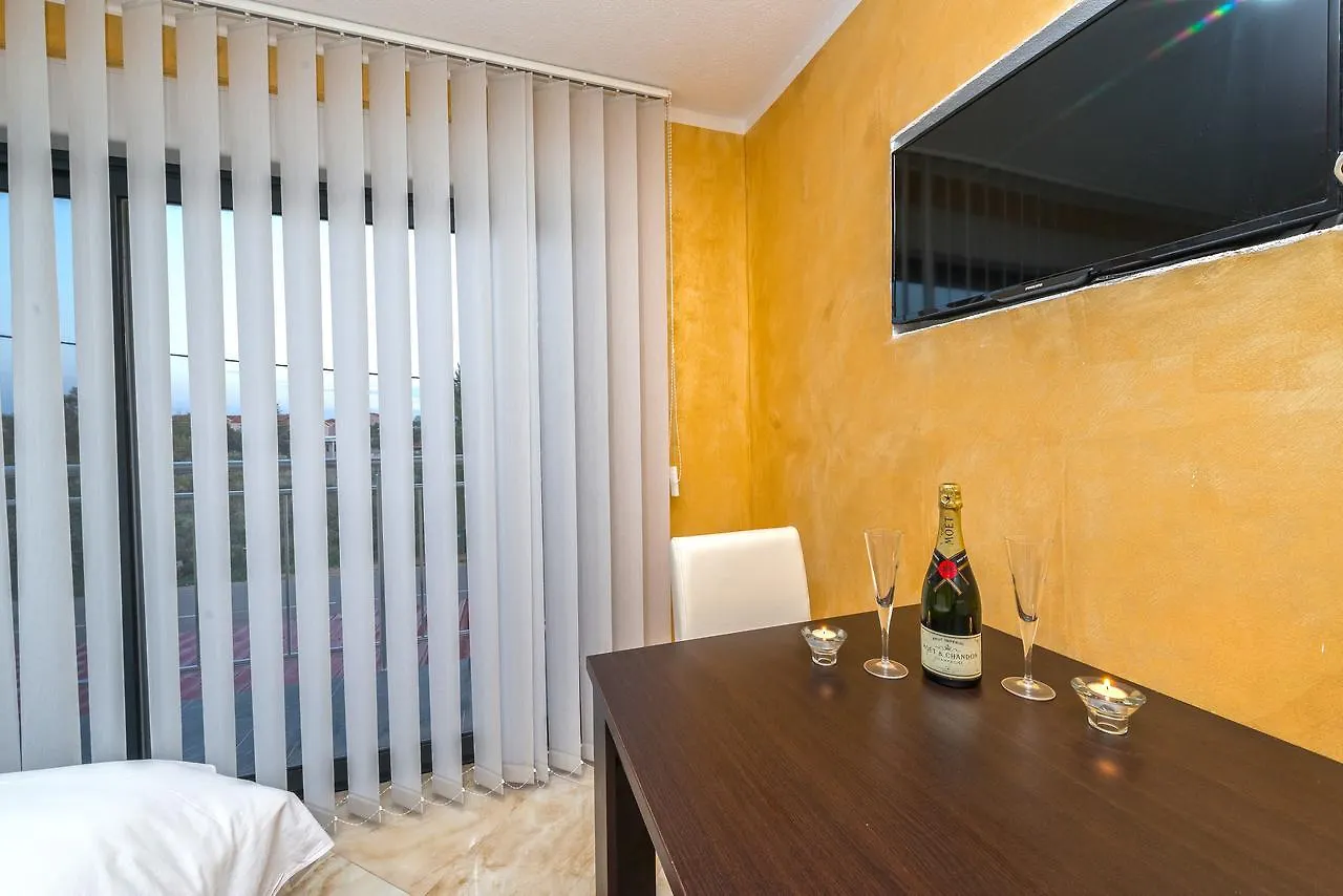 Hotel Zaton 자톤